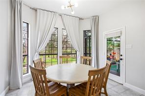 822 Longmeadow Court - Photo 11