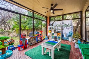 822 Longmeadow Court - Photo 29