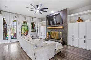 822 Longmeadow Court - Photo 9