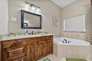 606 Sunset Point - Photo 19