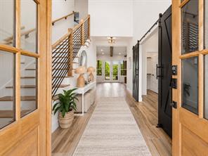 205 Oak Creek Drive - Photo 4