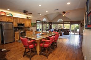 880 Cliffs Drive - Photo 3