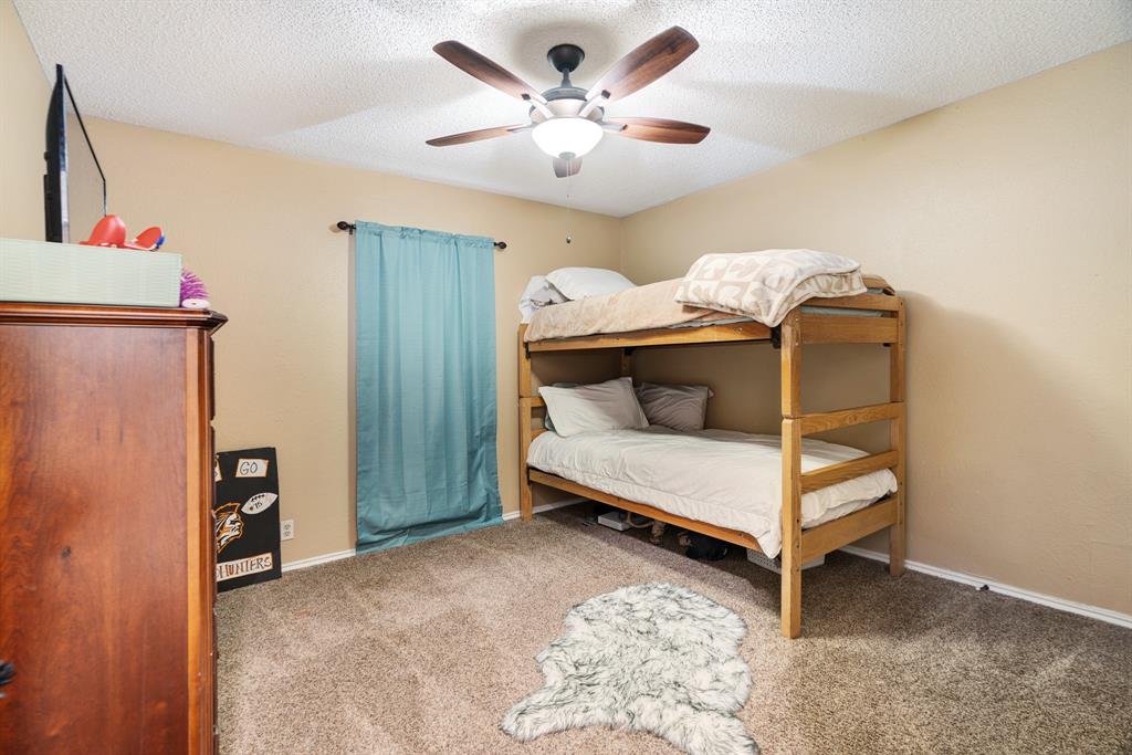 4145 Sleepy Hollow - Photo 16