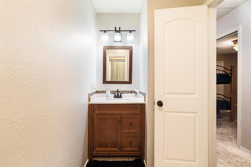 4145 Sleepy Hollow - Photo 17