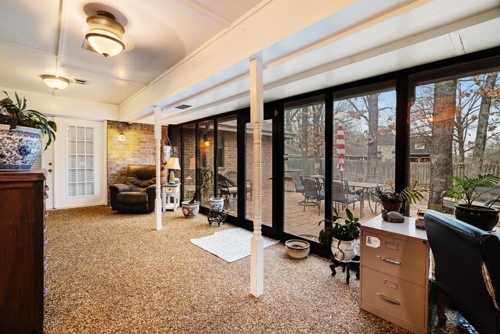 4145 Sleepy Hollow - Photo 9