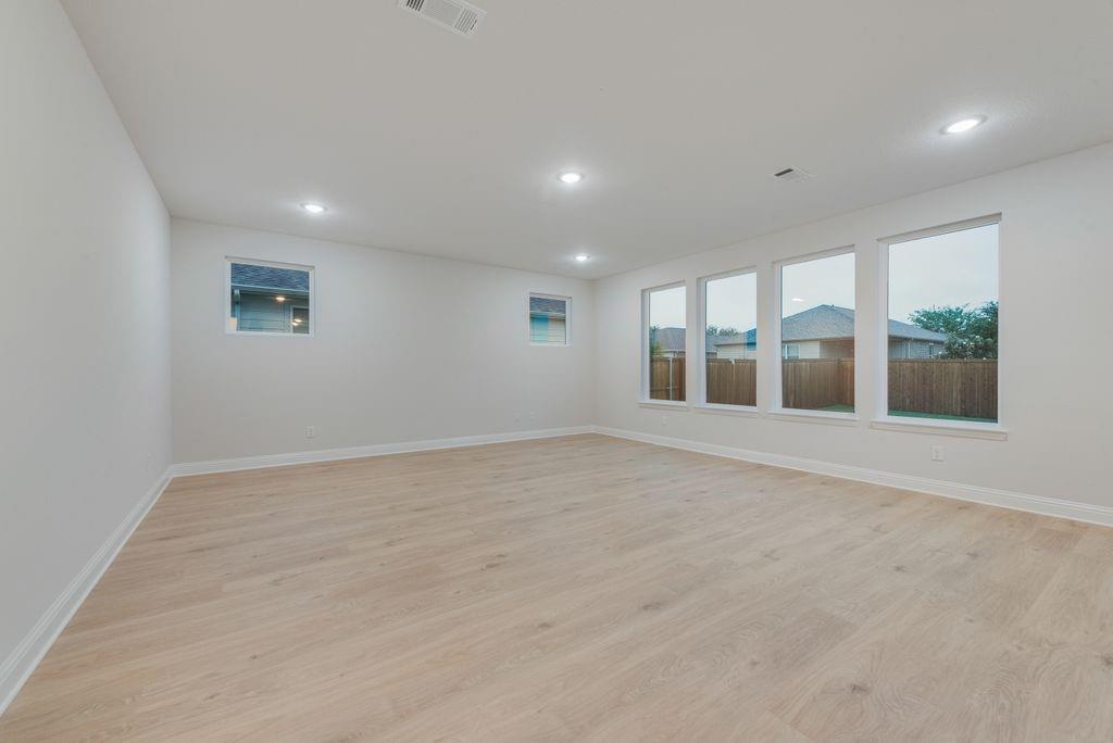 517 Marcus Lane - Photo 4