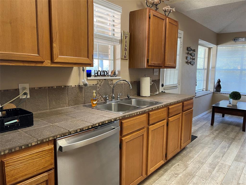 120 Private Road 365 - Photo 15