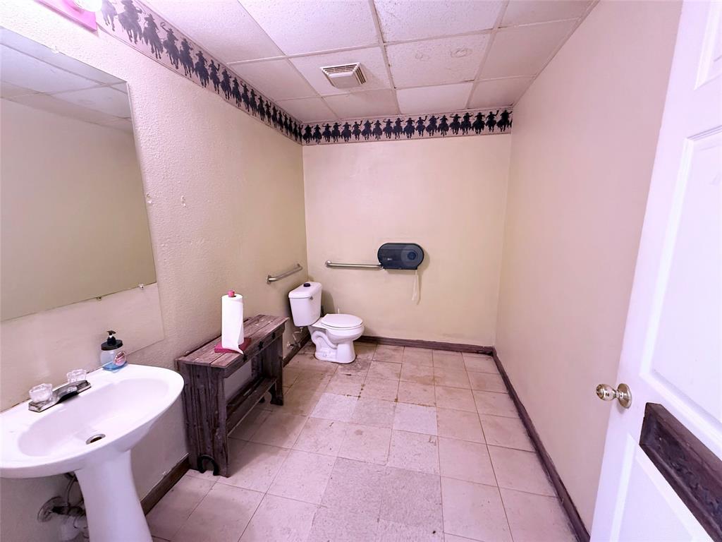 328 E Coke Road - Photo 13