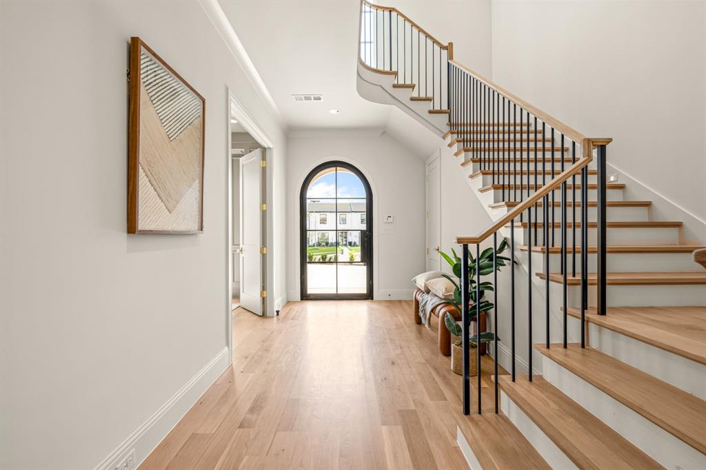 9724 Latour Court - Photo 5