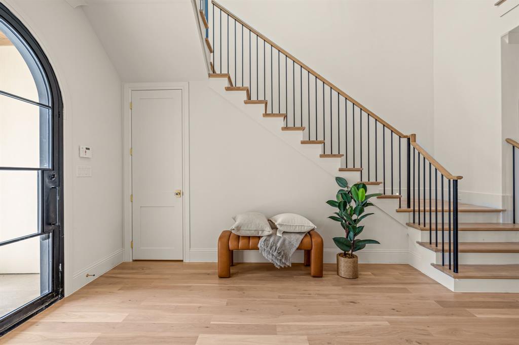9724 Latour Court - Photo 8