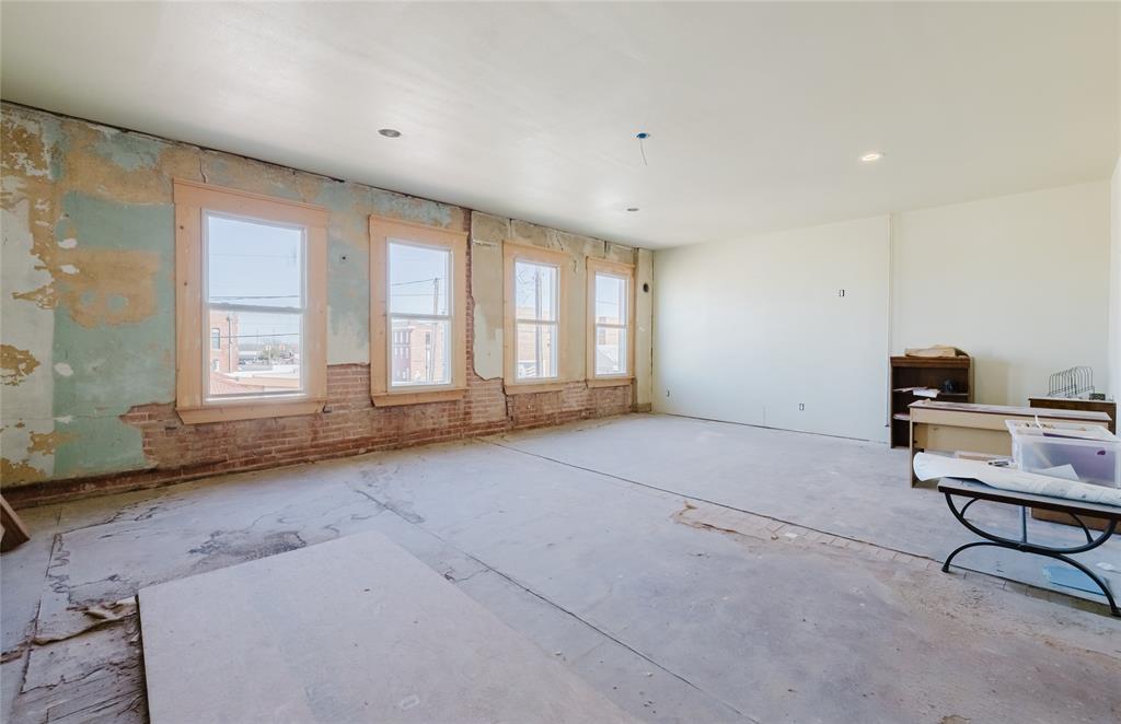 200 W 8th Street - Photo 20