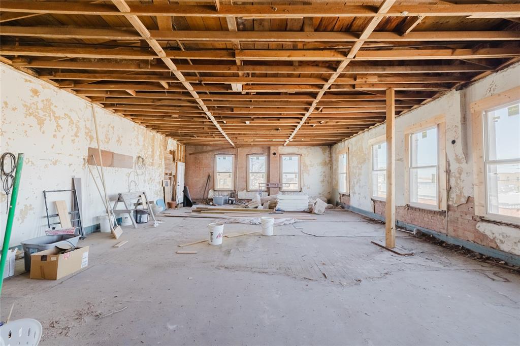 200 W 8th Street - Photo 21