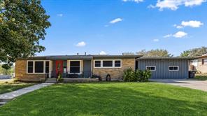 4224 Normandy Road - Photo 2