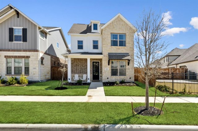 2121 Tolleson Drive