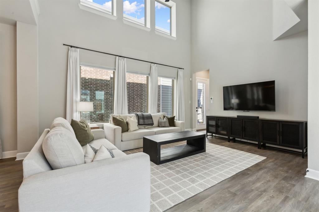 2121 Tolleson Drive - Photo 11