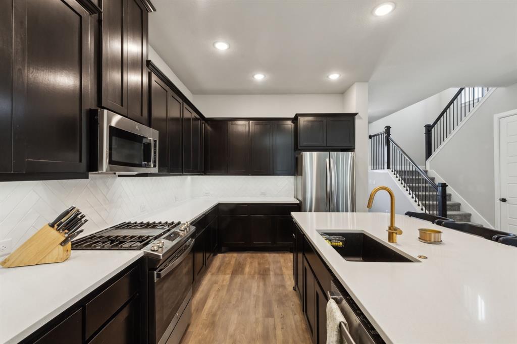 2121 Tolleson Drive - Photo 8