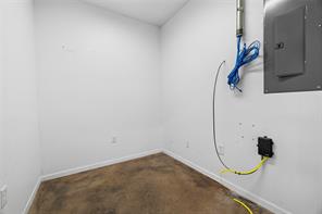 207 N Henderso Boulevard - Photo 14