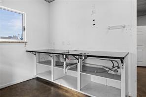 207 N Henderso Boulevard - Photo 4