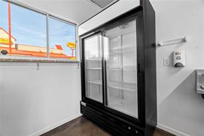 207 N Henderso Boulevard - Photo 7