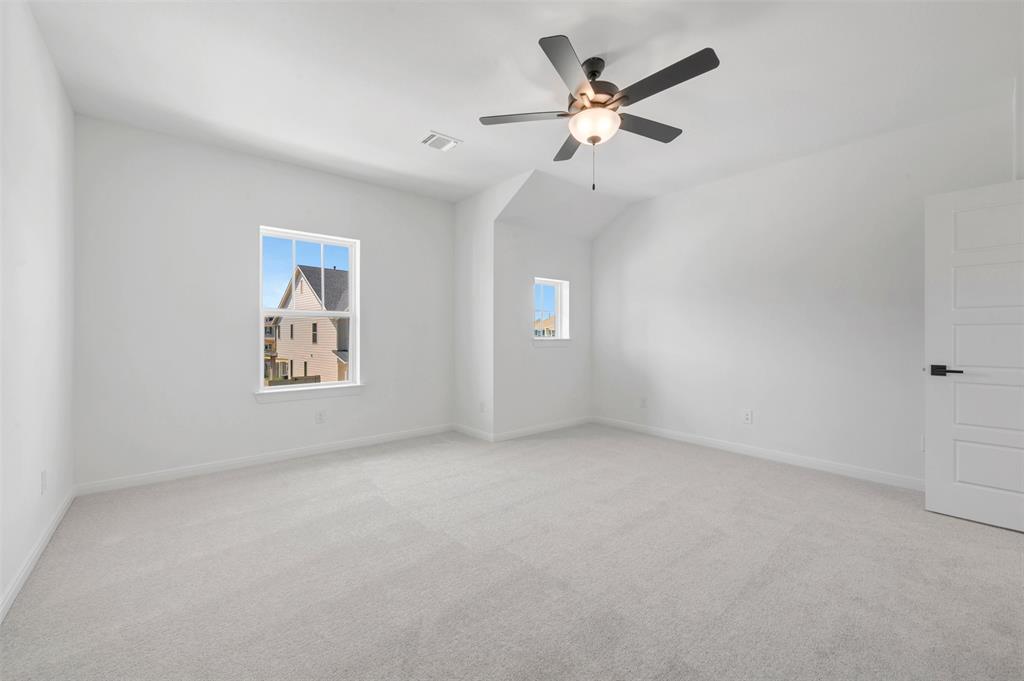 1510 Roundup Way - Photo 24