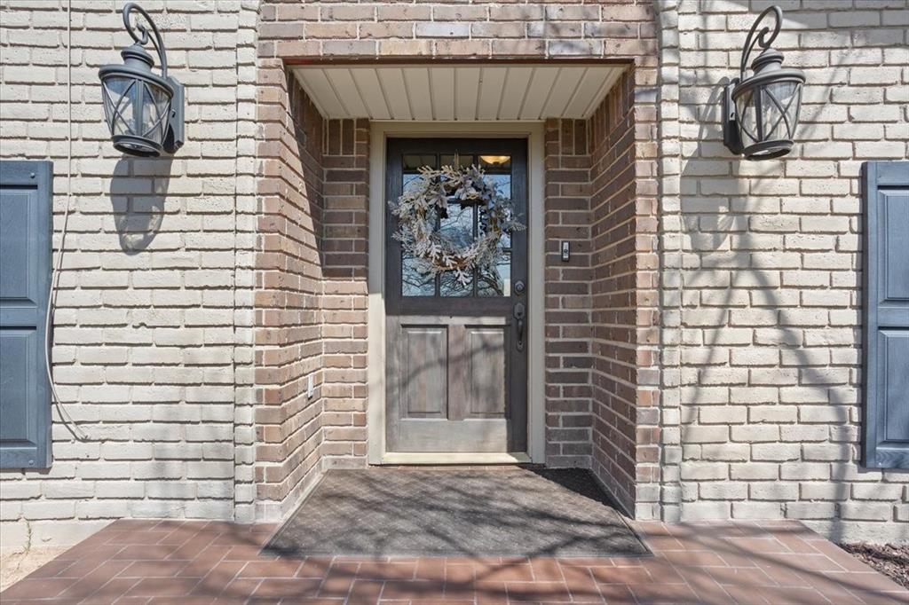 1033 Wedgewood Drive - Photo 3