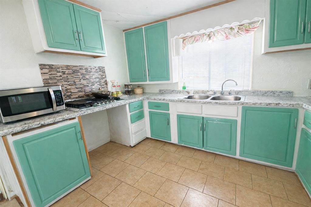 200 Olive Street - Photo 6