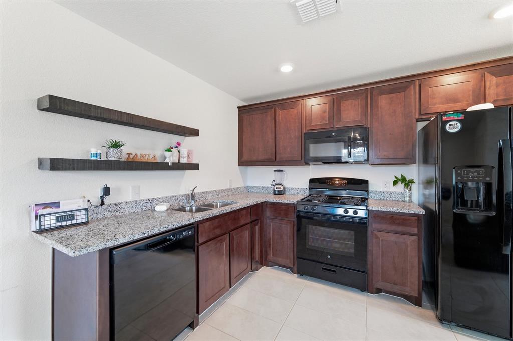 421 Corsair Way - Photo 5