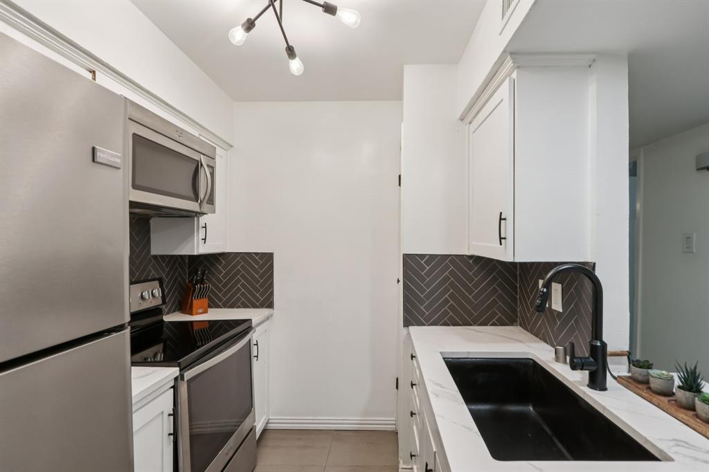 4859 Cedar Springs Road - Photo 14