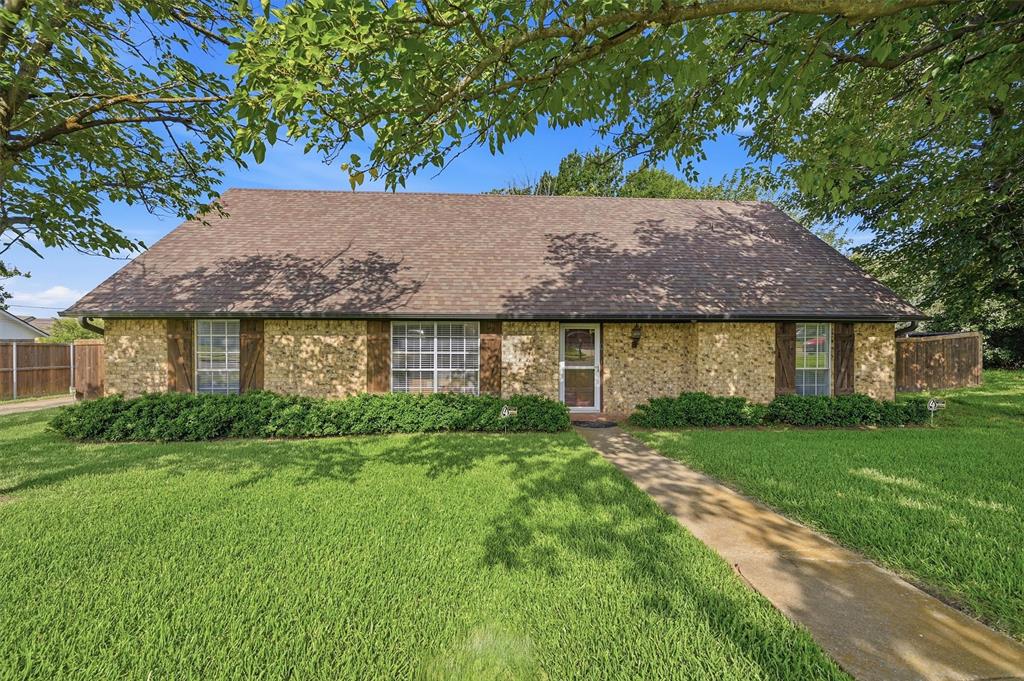 720 Blanton Drive - Photo 1