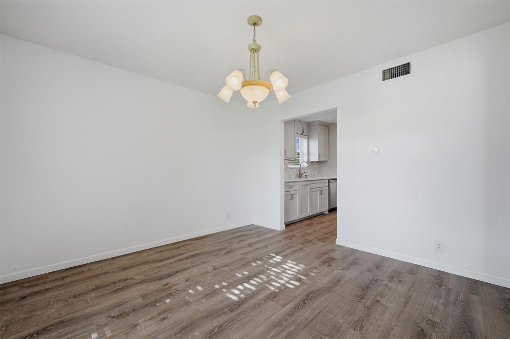 720 Blanton Drive - Photo 15