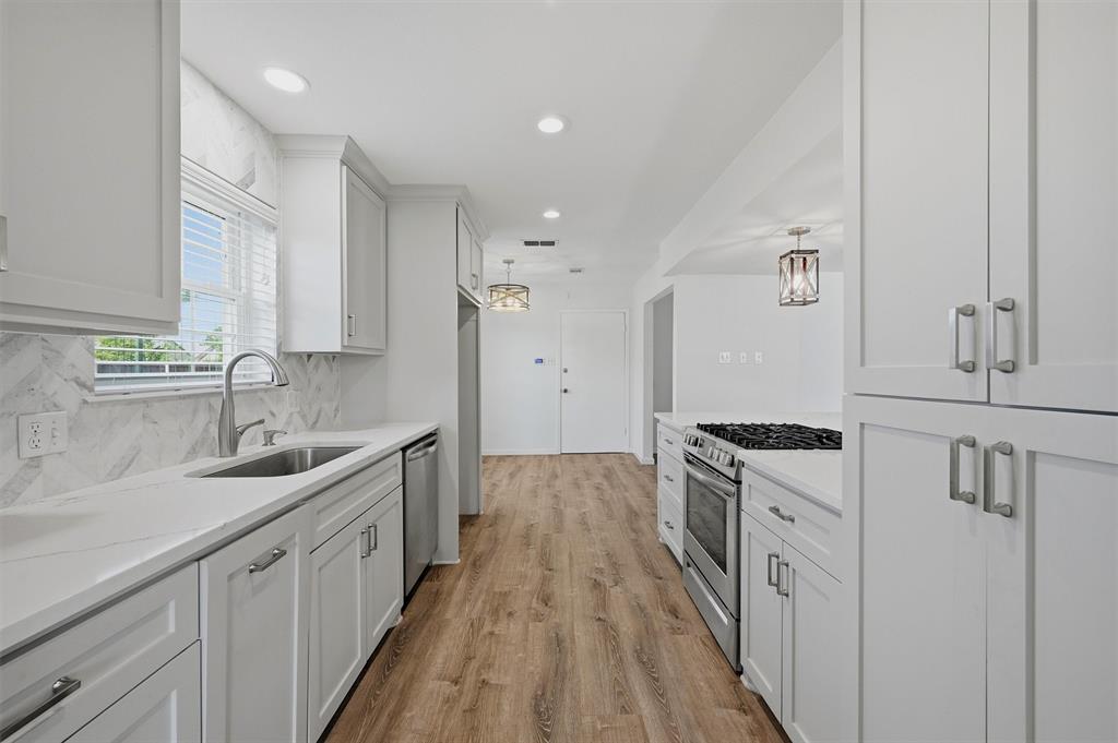 720 Blanton Drive - Photo 17