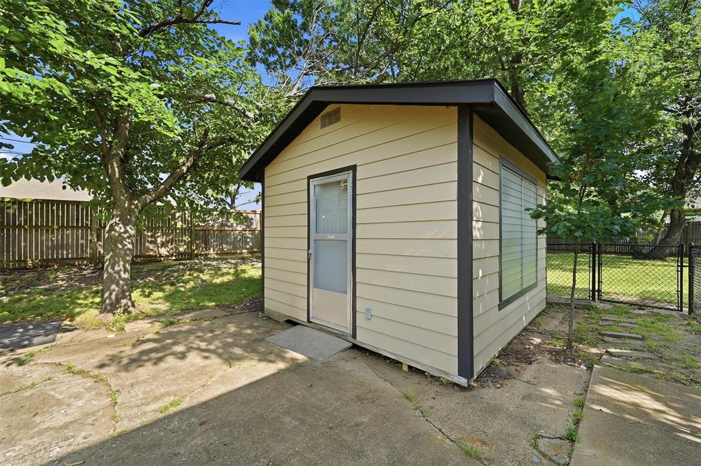 720 Blanton Drive - Photo 8