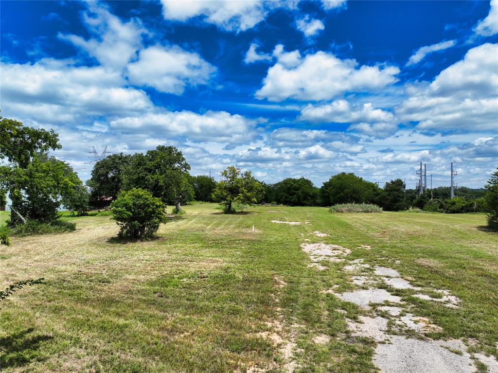 2909 E Bankhead Highway - Photo 1
