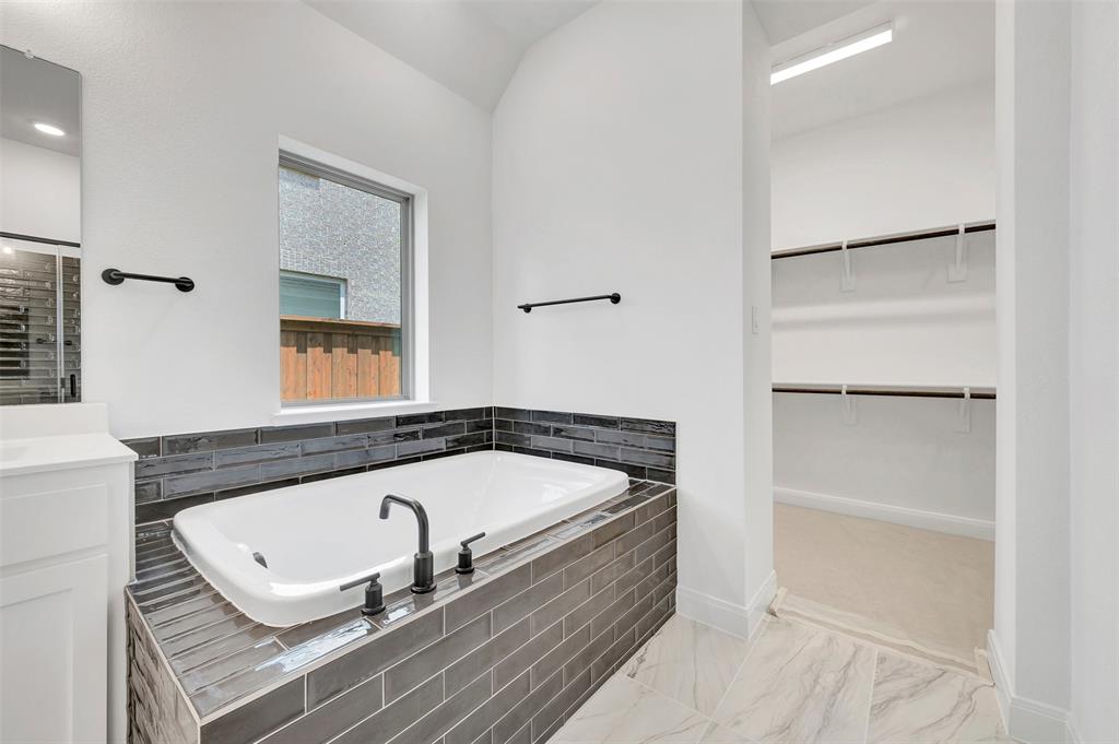 9308 Persimmon Lane - Photo 24