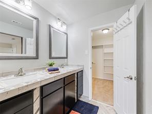 303 E 6th Street - Photo 13