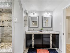 303 E 6th Street - Photo 15