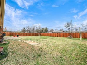 303 E 6th Street - Photo 23