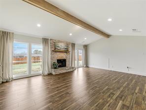 303 E 6th Street - Photo 5