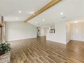 303 E 6th Street - Photo 6