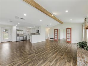 303 E 6th Street - Photo 7