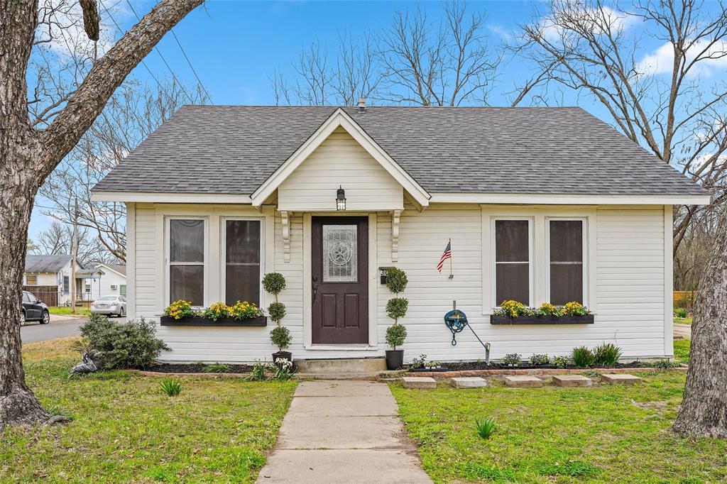 304 Texas Street - Photo 1