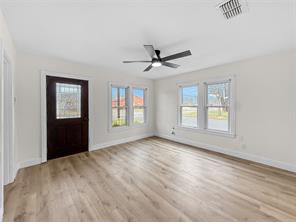 304 Texas Street - Photo 8