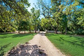 3325 Creek Road - Photo 32