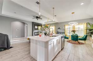 4225 Elkins Avenue - Photo 9