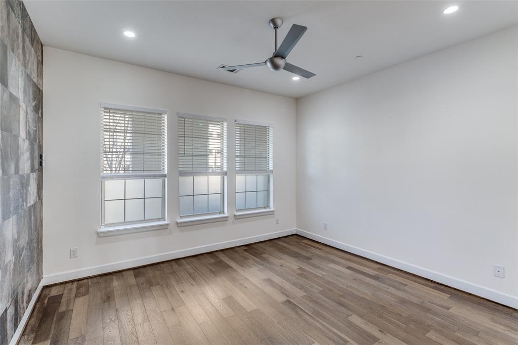5015 Meridian Lane - Photo 4
