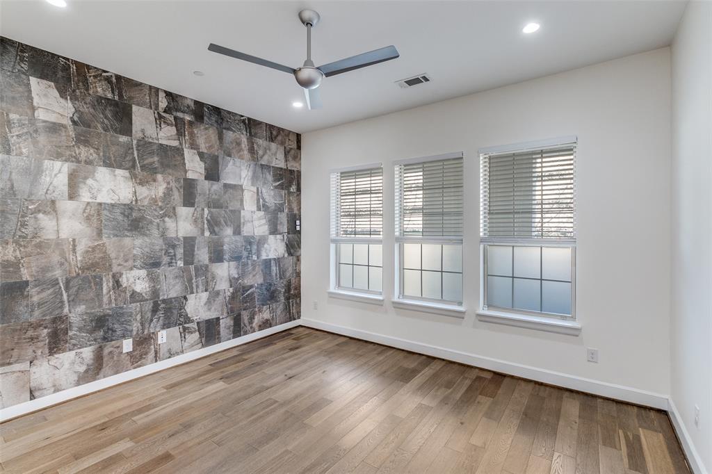 5015 Meridian Lane - Photo 5