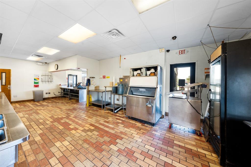 1014 W Moore Avenue - Photo 18