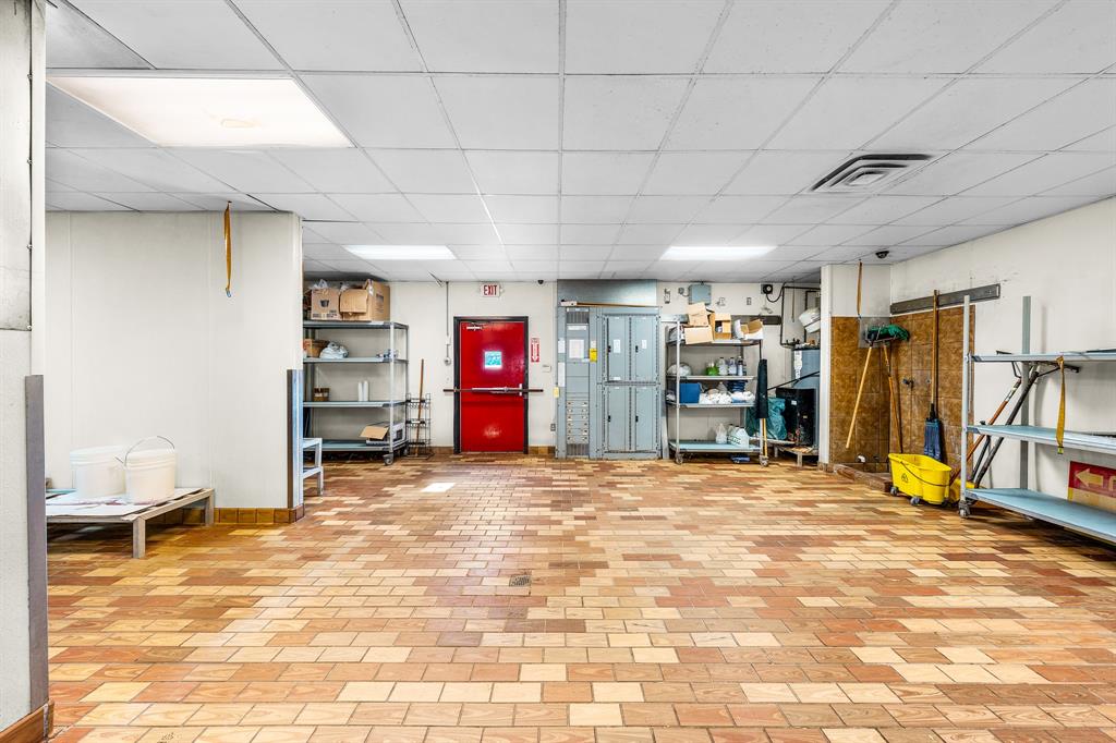 1014 W Moore Avenue - Photo 27