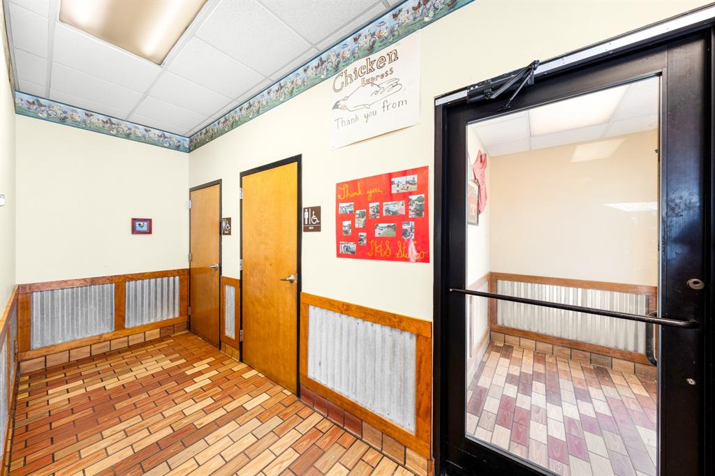 1014 W Moore Avenue - Photo 31
