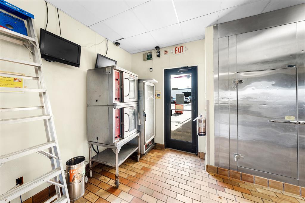 1014 W Moore Avenue - Photo 9